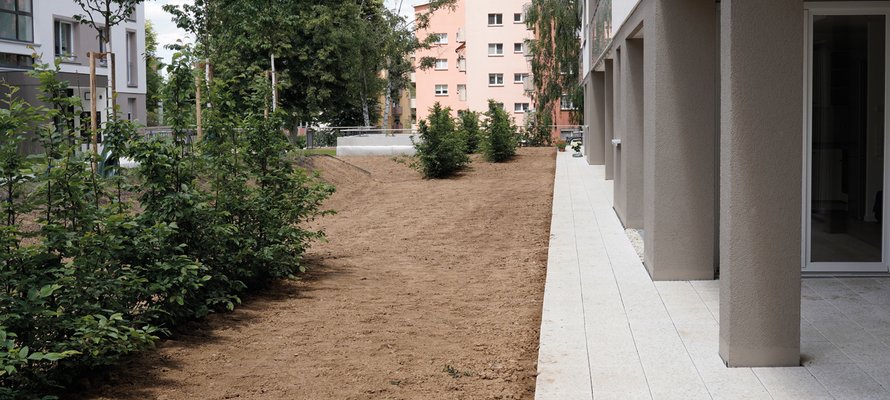 Außenbereich mit Terrasse der WG